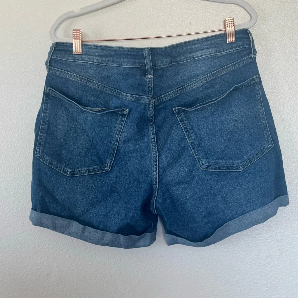 Old Navy High Rise Wow Jeans Denim Shorts Rolled Cuff Blue Size 12 - Picture 3 of 8
